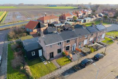 Woning Koningin Julianastraat 1 Sint-Maartensdijk