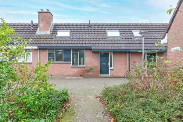 Woning Klokketuin 30 Zwaag