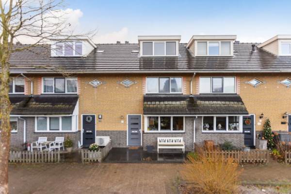 Woning Dadelgaarde 17 Hendrik-Ido-Ambacht