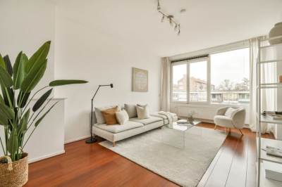 Woning Burgemeester De Vlugtlaan 151A Amsterdam