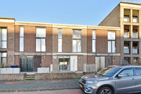 Woning Nootdorpse Landingslaan 128 Den Haag