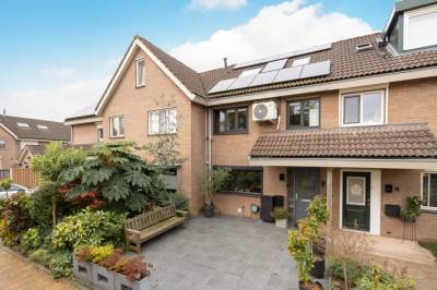Woning Rozenerf 8 's-Gravendeel