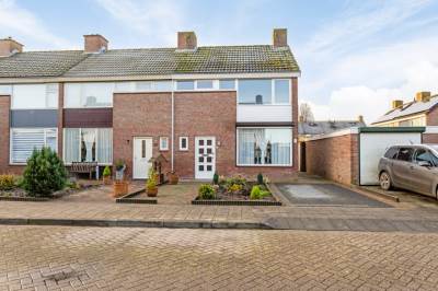 Woning Graaf van Beierenstraat 15 Nieuw-Vossemeer