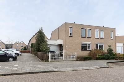 Woning Esdoornlaan 2 Papendrecht