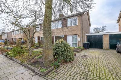 Woning J F Kennedylaan 19 Uithuizen