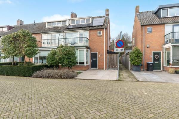 Woning Landmanshof 19 Hendrik-Ido-Ambacht