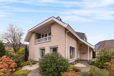 Woning Lijnzaadstraat 1 Zuidland