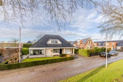 Woning Frisostraat 21 's-Gravendeel