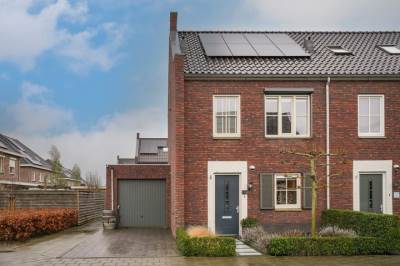Woning Ir J H van Stuivenbergstraat 1 Kesteren