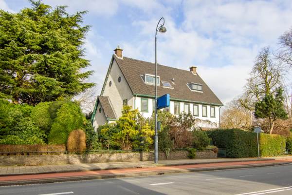 Woning Kennemerplein 21 Haarlem