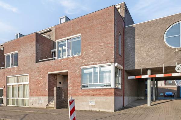 Woning Molenhoekplein 13 Valburg