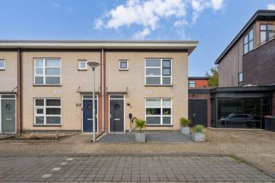 Woning Waterlelielaan 2 Enschede