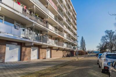 Woning Burgemeester A. van Walsumlaan 401 Vlaardingen