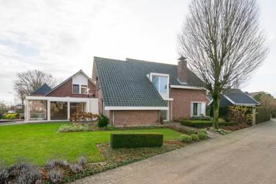 Woning Aswinstraat 1 Azewijn