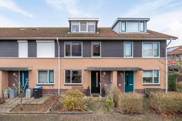 Woning Meent 15 Hendrik-Ido-Ambacht