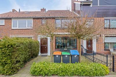 Woning Julianastraat 25 Rhoon