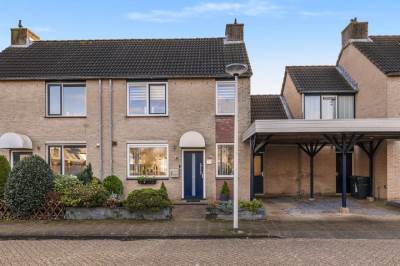 Woning Jacob van Heemskerkstraat 30 Hellevoetsluis