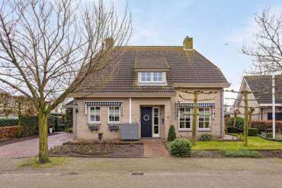 Woning Antoni Staringlaan 23 Vlijmen