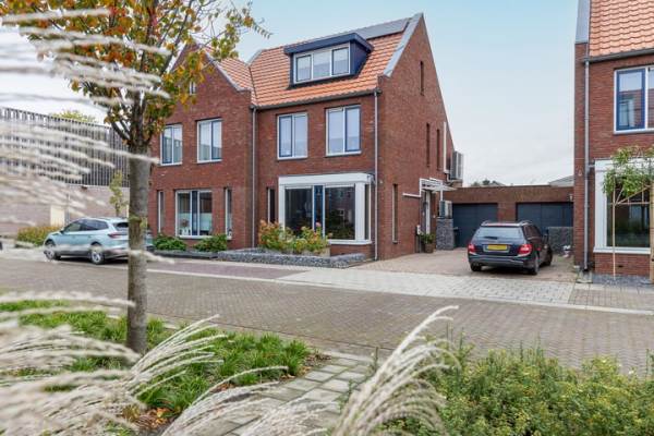 Woning Steenstraat 10 Boven-Leeuwen