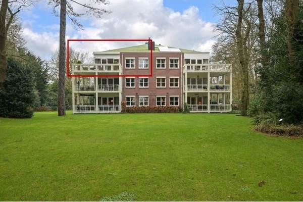 Woning Laan van Pluymestein 28 Wassenaar