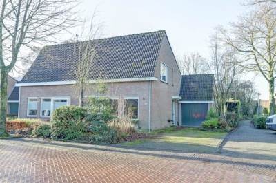 Woning Esdoornstraat 10 's-Gravenpolder