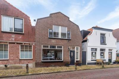 Woning Achterdorp 12 Dirksland