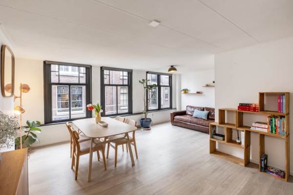 Woning Eerste Tuindwarsstraat 2B Amsterdam