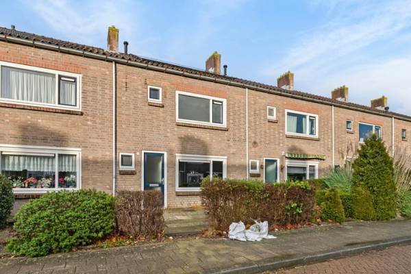 Woning van der Eijndestraat 8 Hendrik-Ido-Ambacht