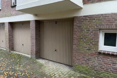 Garage Adelbert van Scharnlaan 6 Maastricht