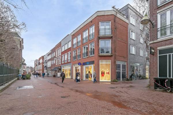 Woning Wilhelminaplein 40 Leeuwarden