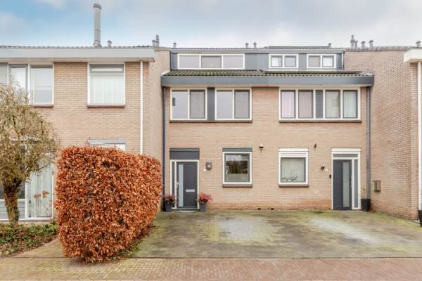 Woning Karveel 3711 Lelystad