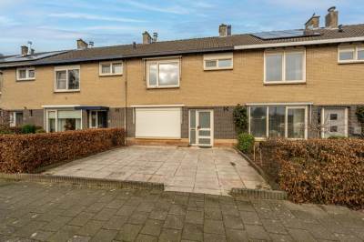 Woning Lindenlaan 8 Klaaswaal