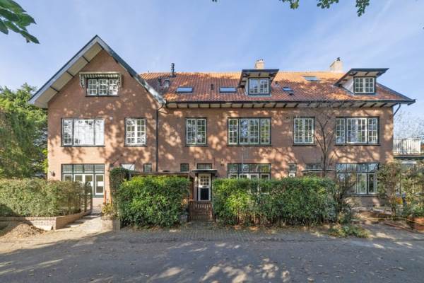 Woning Regentesselaan 45 Bussum