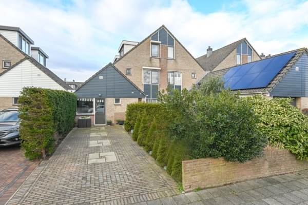Woning Westbroekerweg 106 Velserbroek
