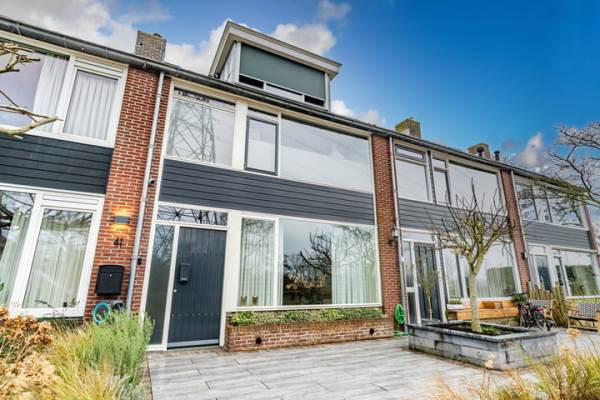 Woning Brunita J. Gemmekelaan 41 Voorschoten