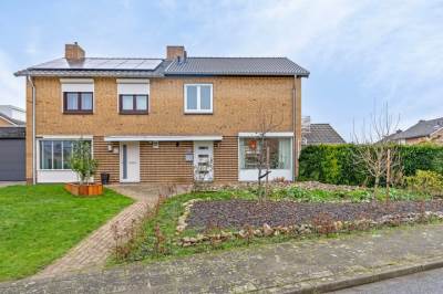 Woning Lijsterbeslaan 13 Bunde