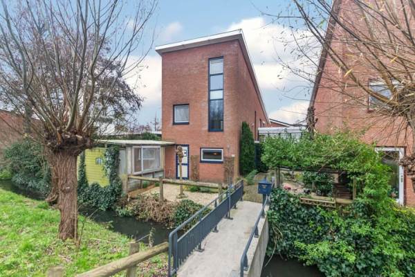 Woning Bovendijk 93 Wateringen