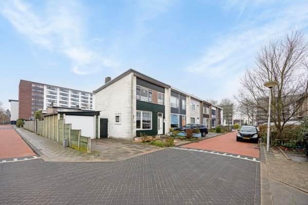 Woning M.H. Trompstraat 1 Spijkenisse