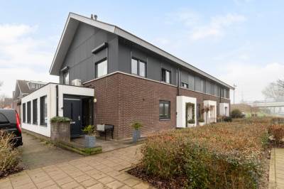 Woning Simon Vestdijk-erf 12 Dordrecht