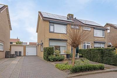 Woning Albert Schweitzerstraat 30 Kruiningen