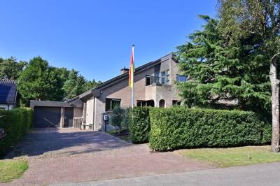 Woning Troelstralaan 4 Huizen