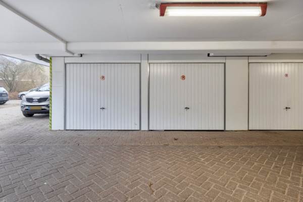 Garage Zilverberg 66 Zoetermeer