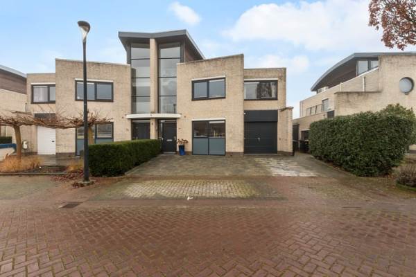Woning Burgemeester Beelaertspark 76 Dordrecht
