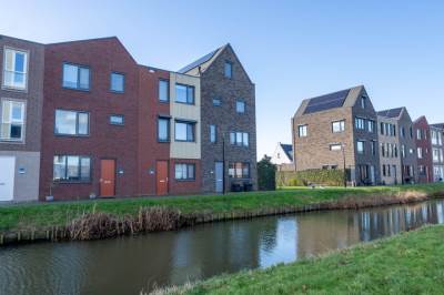 Woning Aquamarijn 15 Leerdam