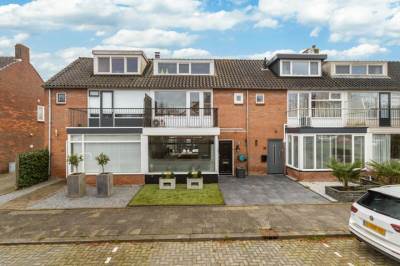 Woning Landmanshof 22 Hendrik-Ido-Ambacht