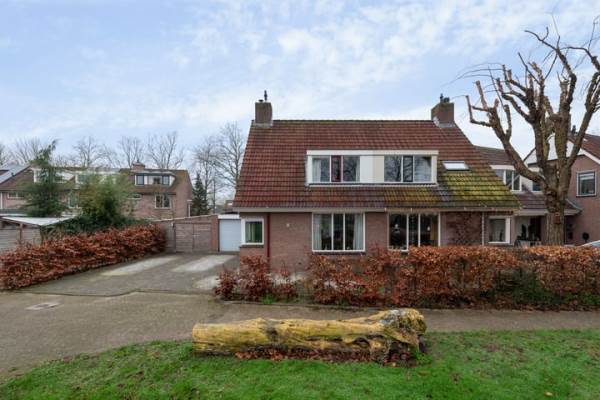 Woning Spoorhaag 14 Houten