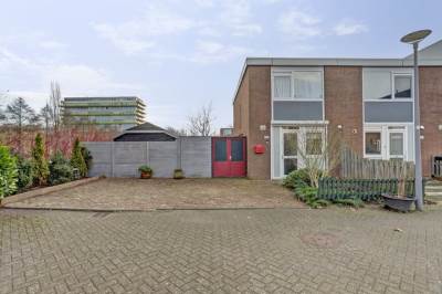 Woning Steurweg 142 Hoogvliet Rotterdam