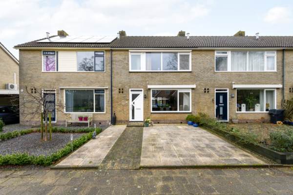 Woning Ulbe van Houtenstrjitte 42 Gytsjerk