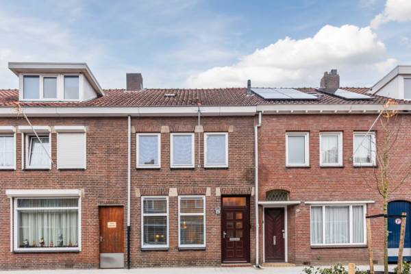 Woning Oscar Leeuwstraat 18 Tilburg