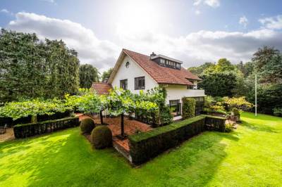 Woning Vredelaan 23 Laren (NH)